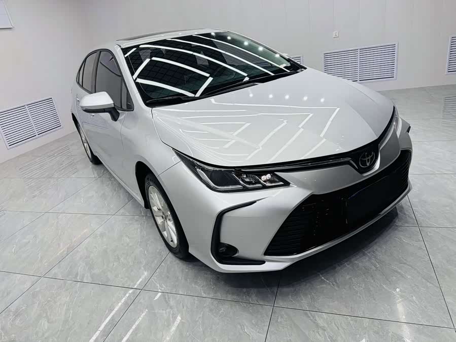 Toyota Corolla 2022, фото 3