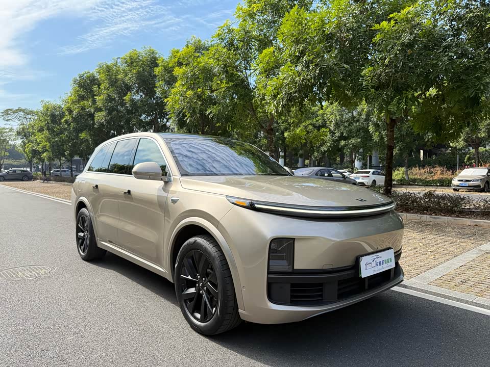 Li Auto Ideal L8
