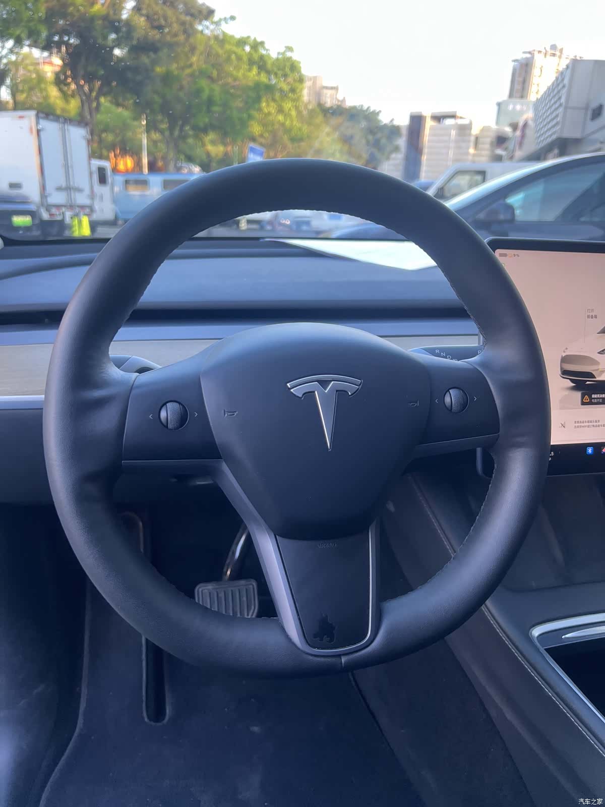 Tesla Model Y, 2023 26