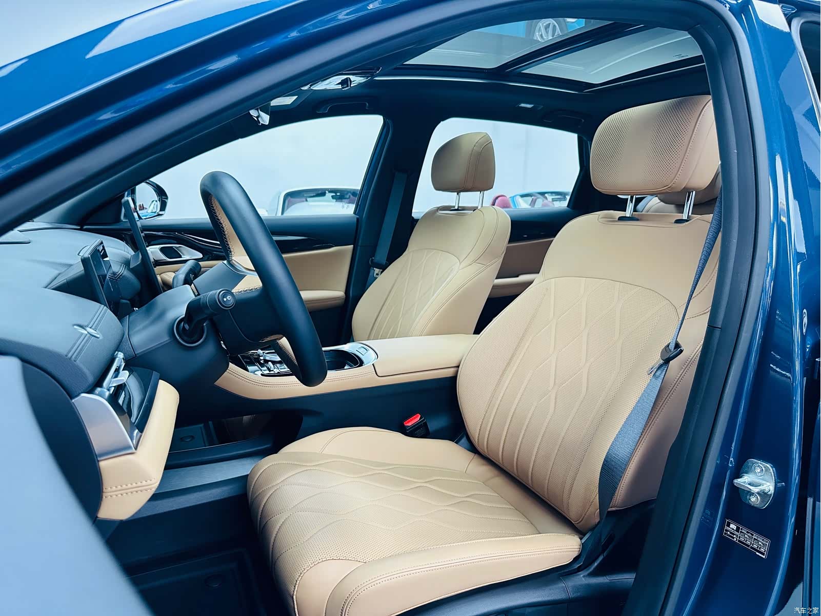 Geely A7, 2025 10