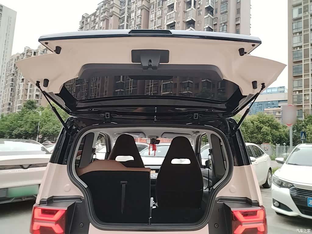 Wuling MINIEV, 2022 19