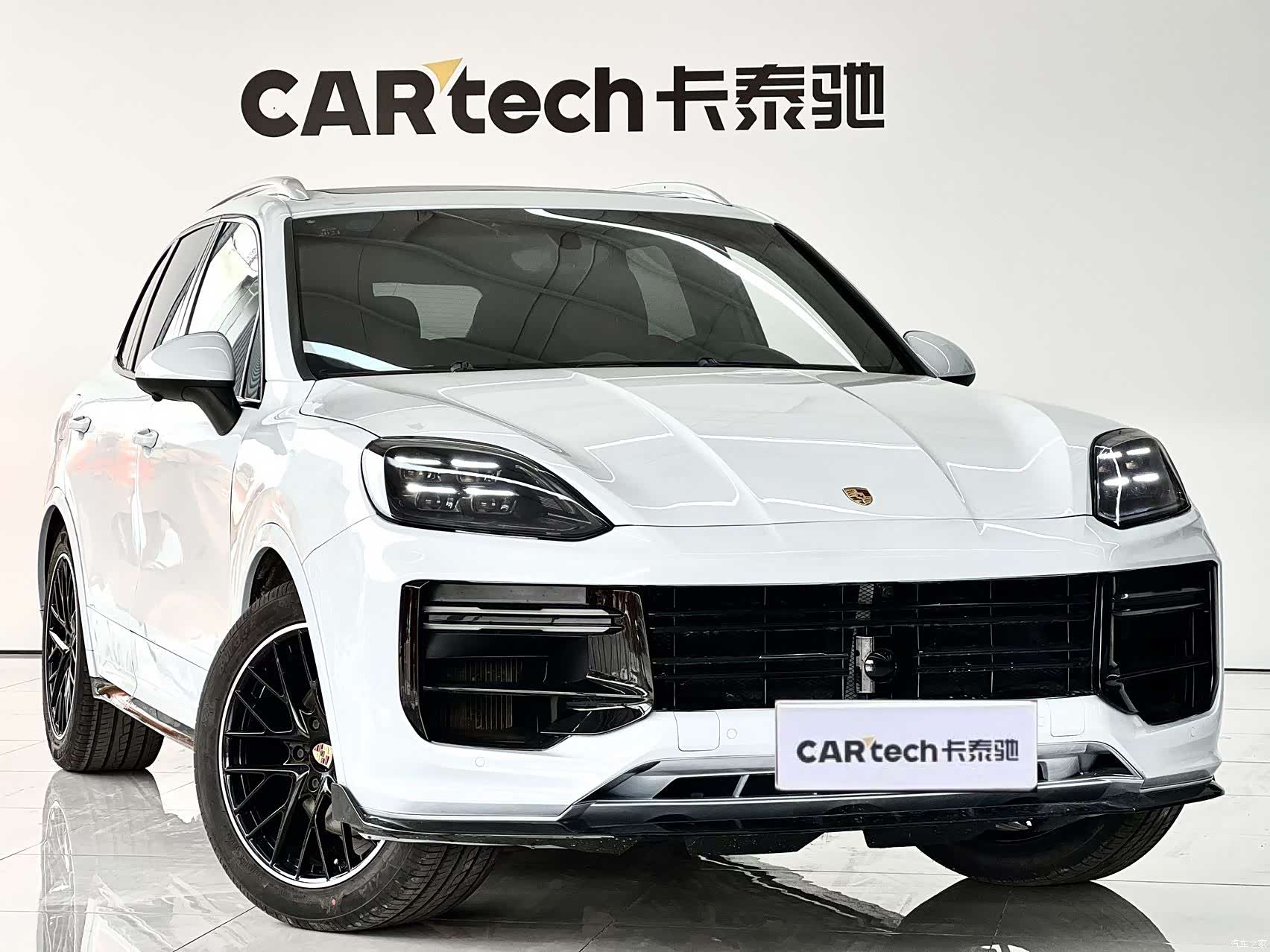 Porsche Cayenne, 2012 1