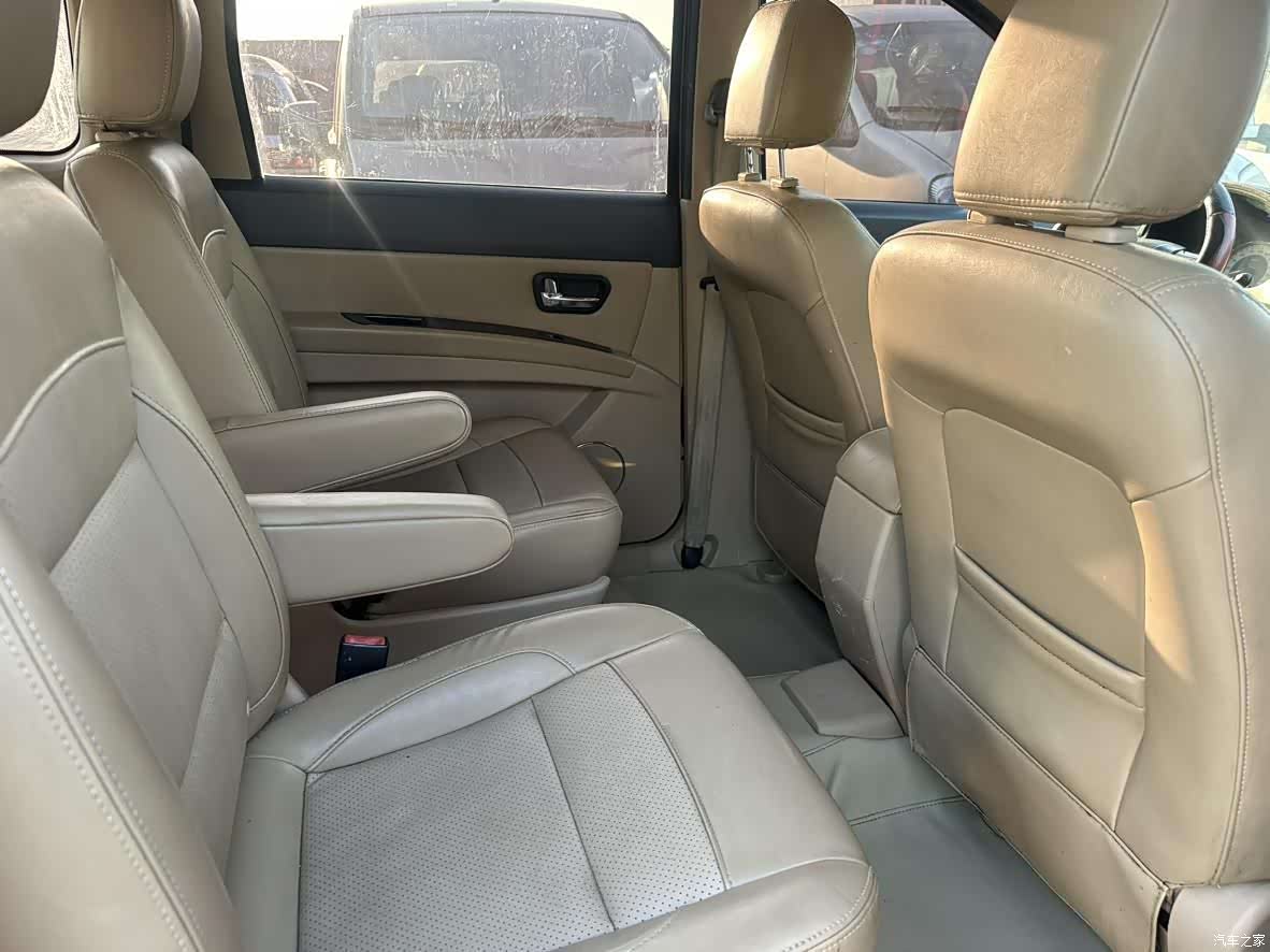 Wuling Hongguang, 2015 15
