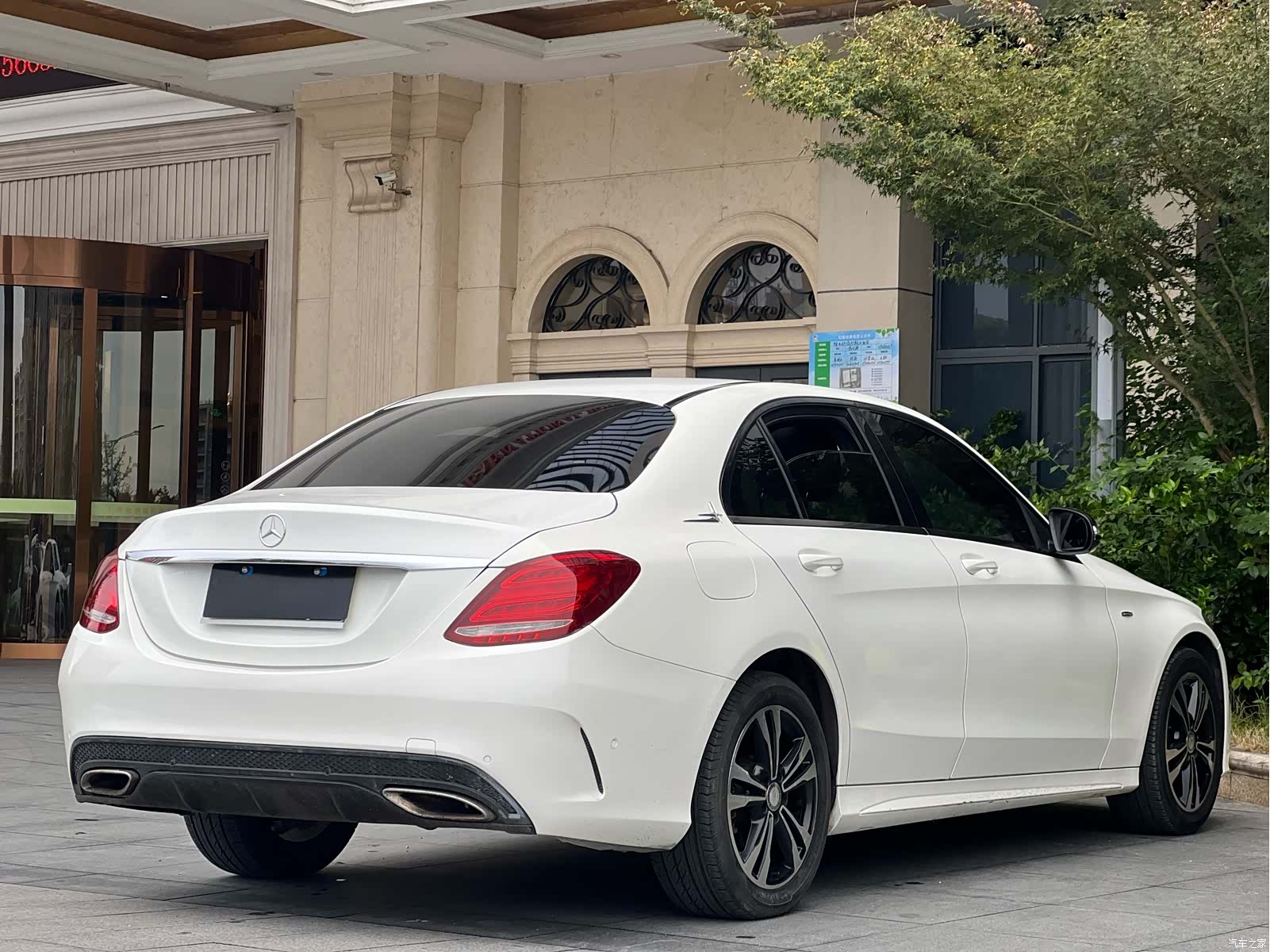 Mercedes-Benz C-Class, 2016 9