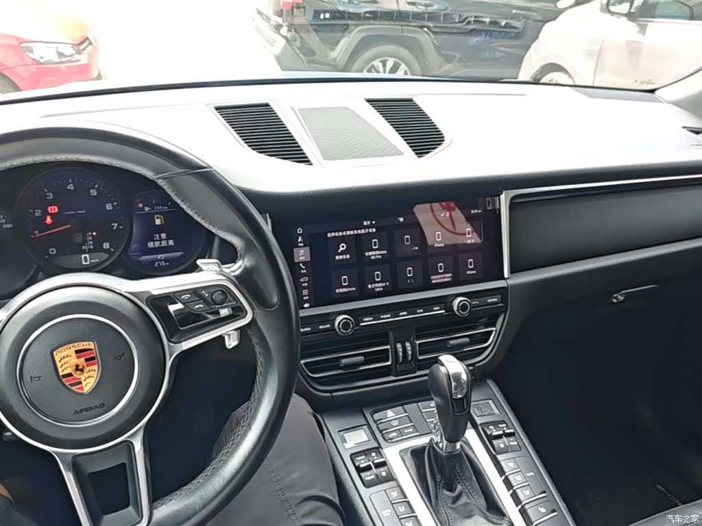 Porsche Macan, 2019 10