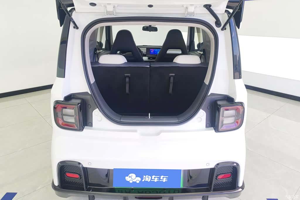 Geely Panda, 2025 4