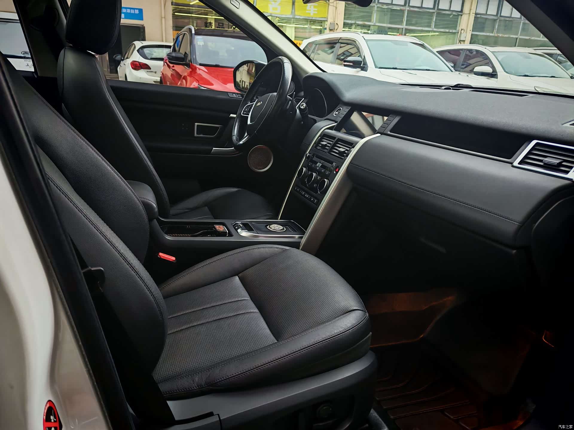 Land Rover Discovery, 2019 18