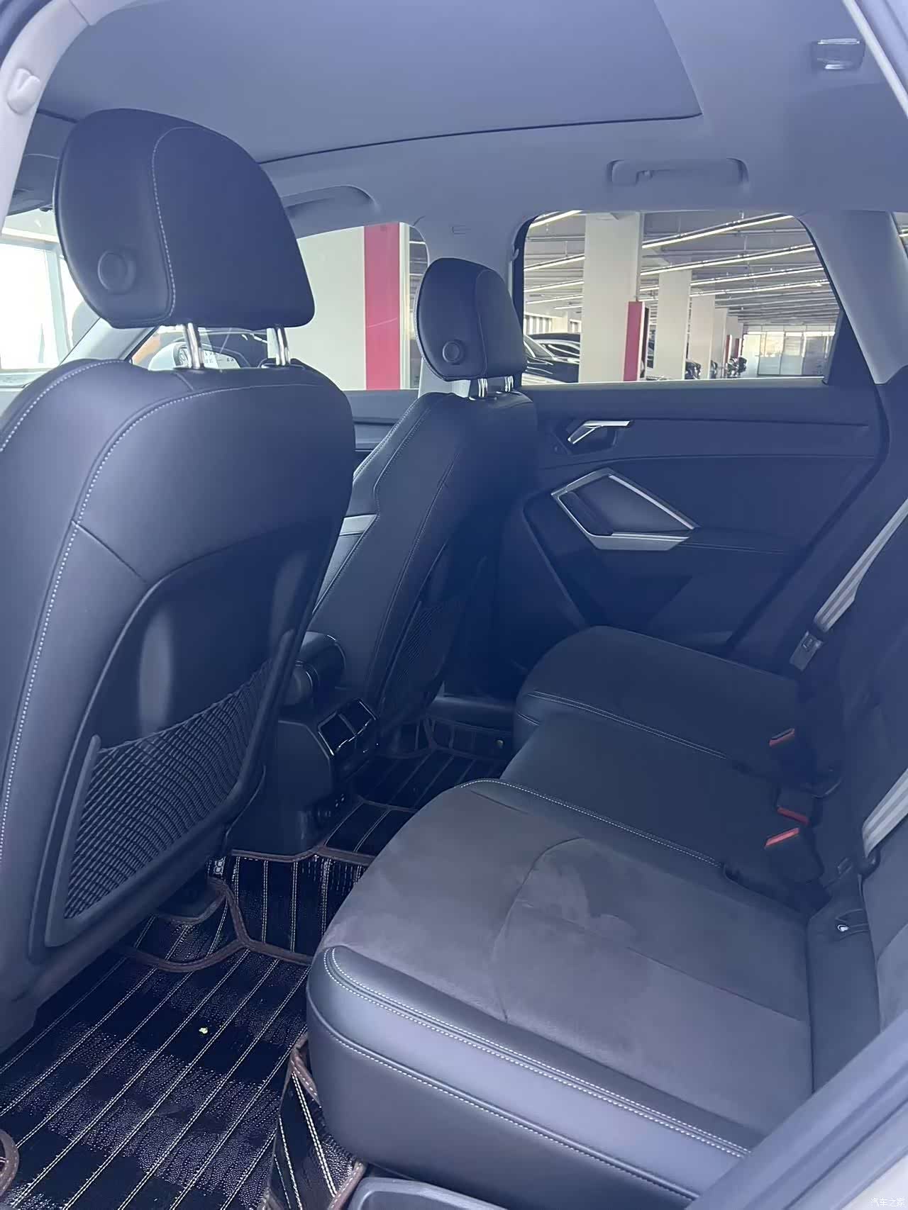 Audi Q3, 2023 12