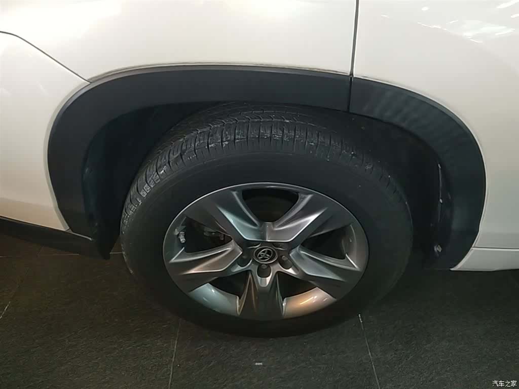 Toyota Highlander, 2017 19