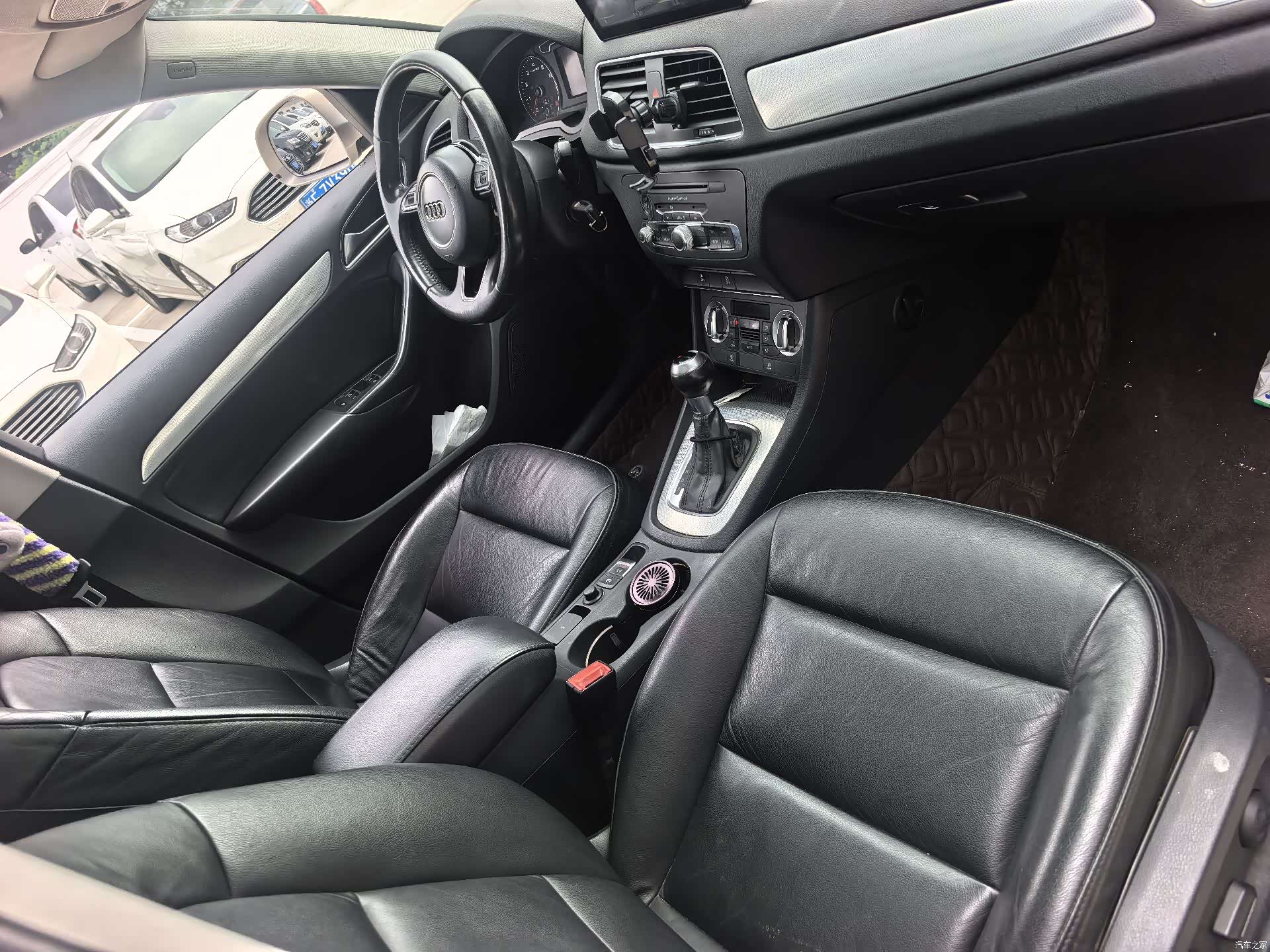 Audi Q3, 2014 9