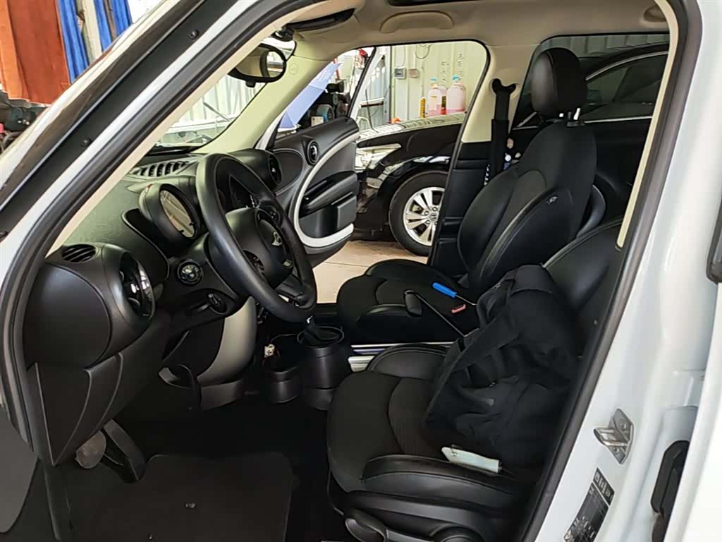 Mini Countryman, 2015 15