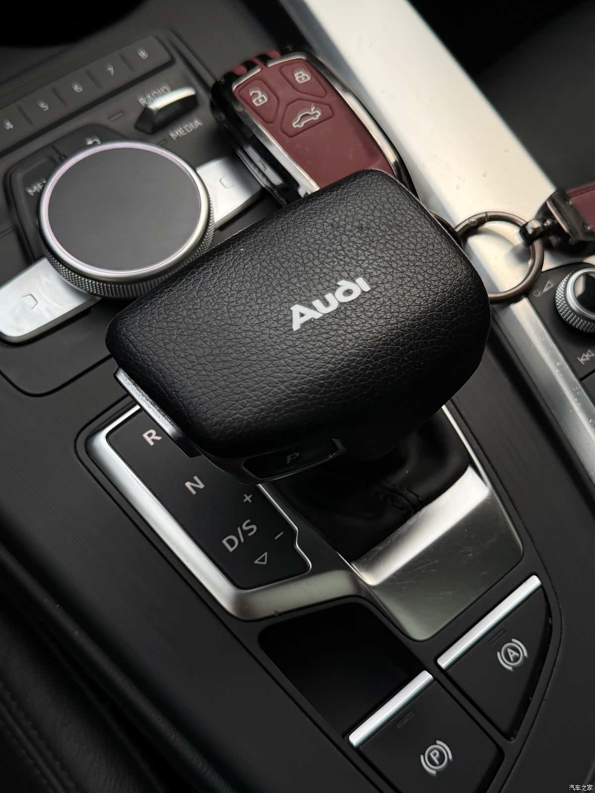 Audi A4L, 2018 11