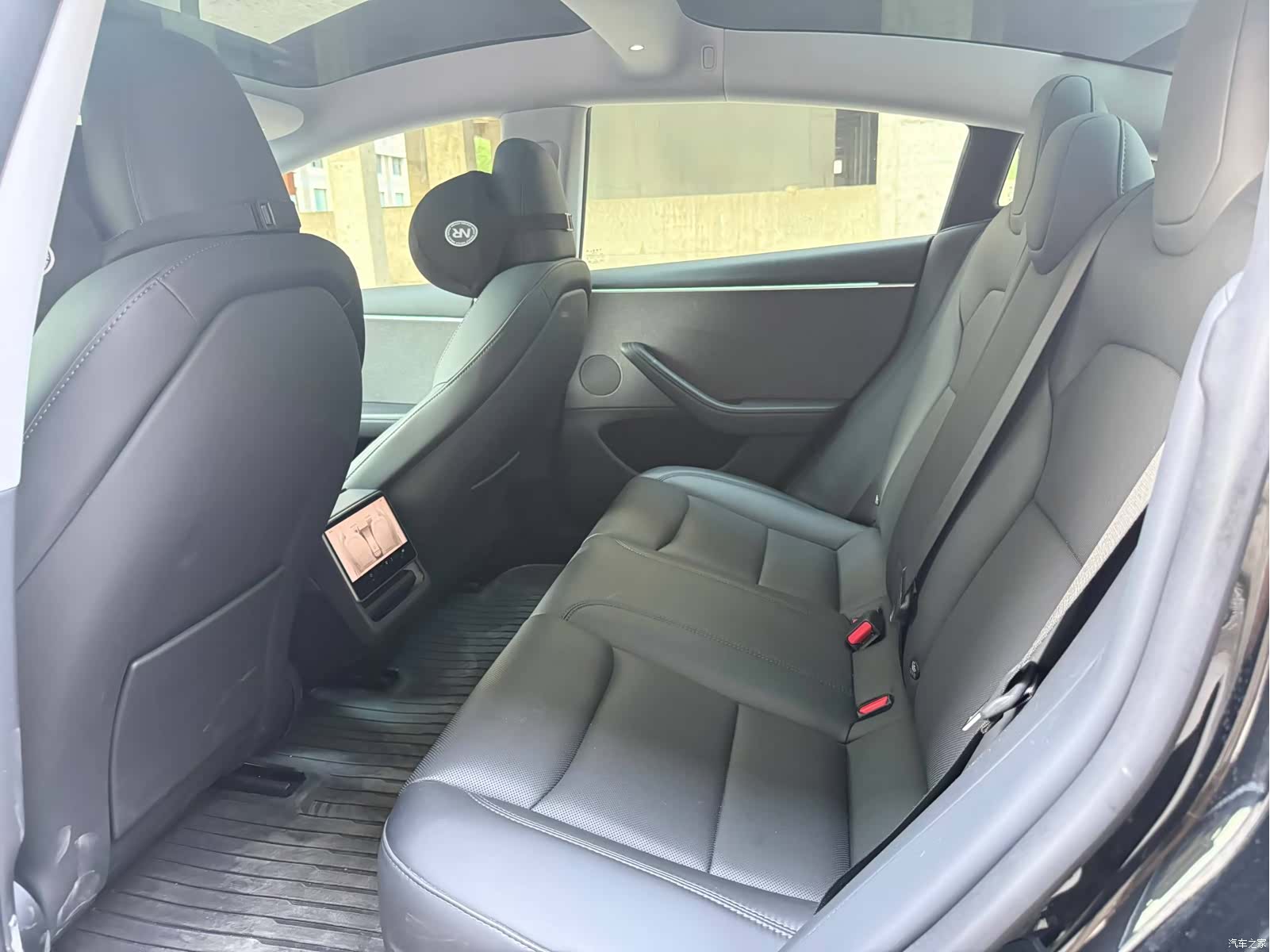 Tesla Model 3, 2024 все фото
