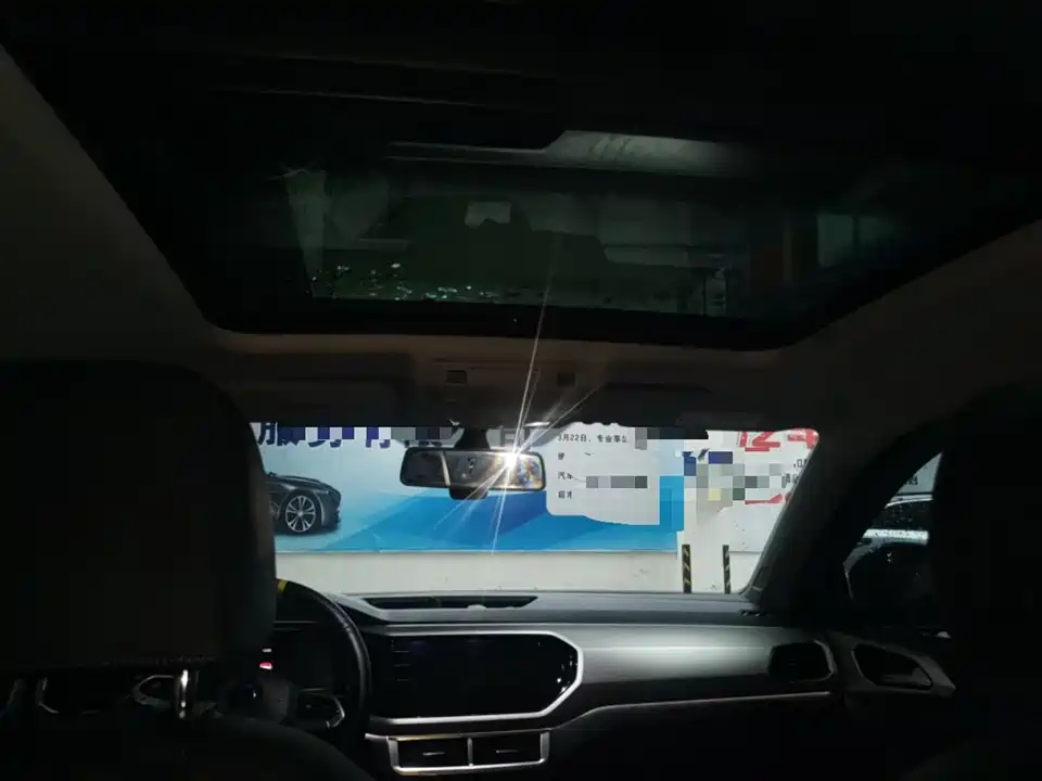 Volkswagen Exploring the shadow