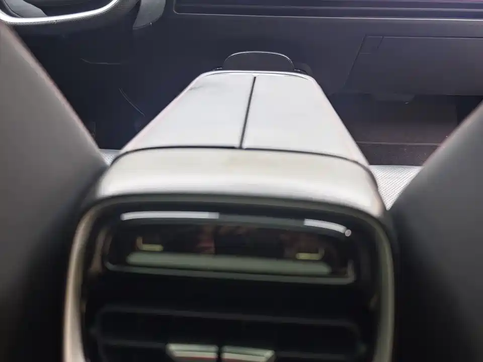 XPENG P7