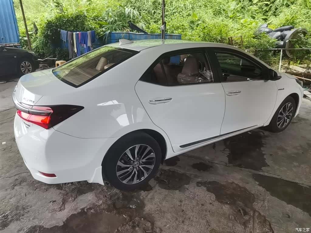 Toyota Corolla, 2016 все фото