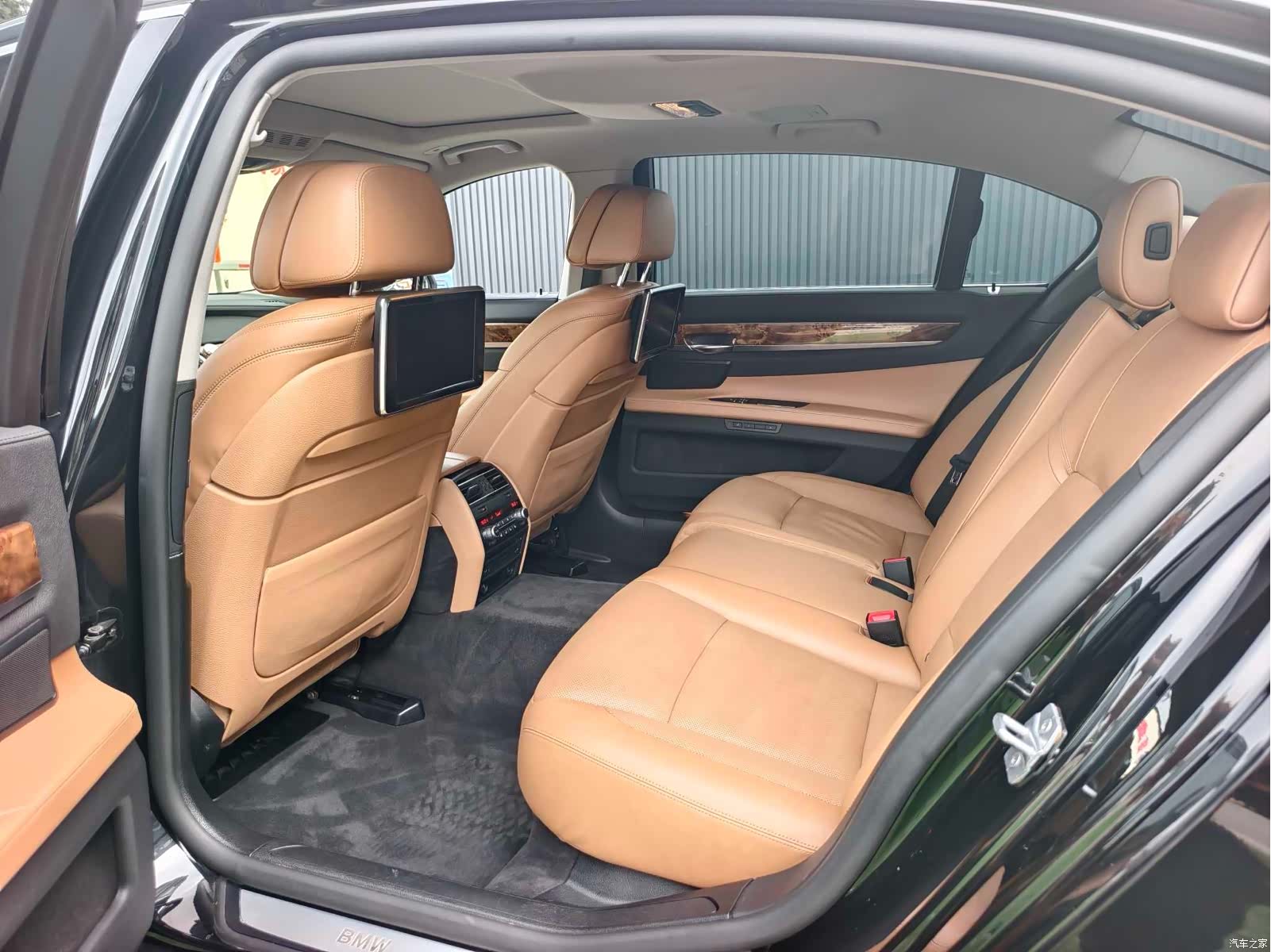 BMW 7 Series, 2013 29
