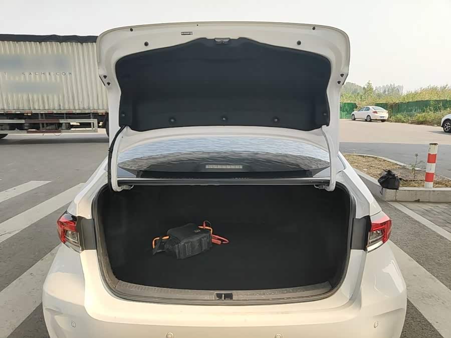 Toyota Corolla 2022, фото 19
