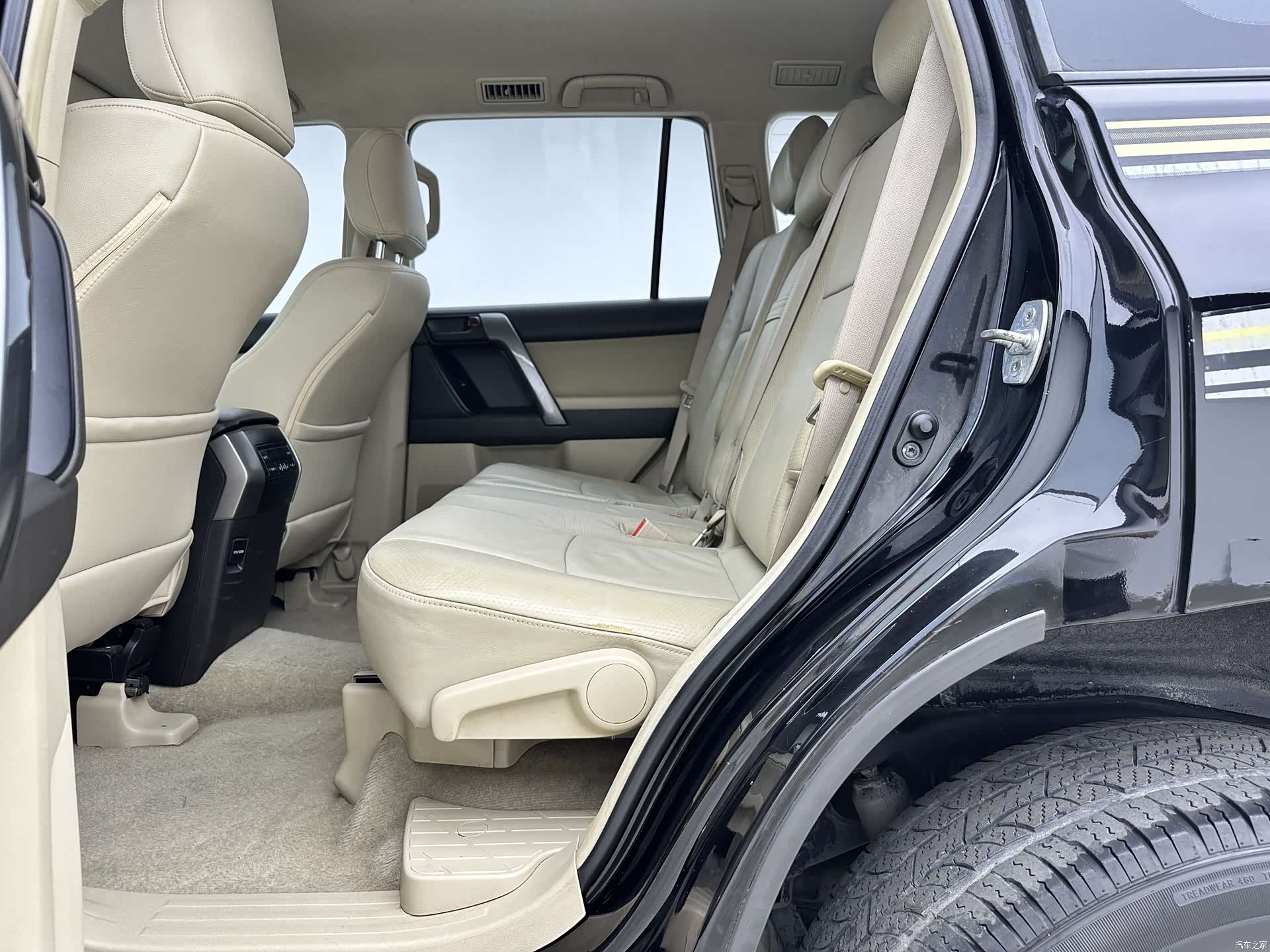 Toyota Prado, 2011 14