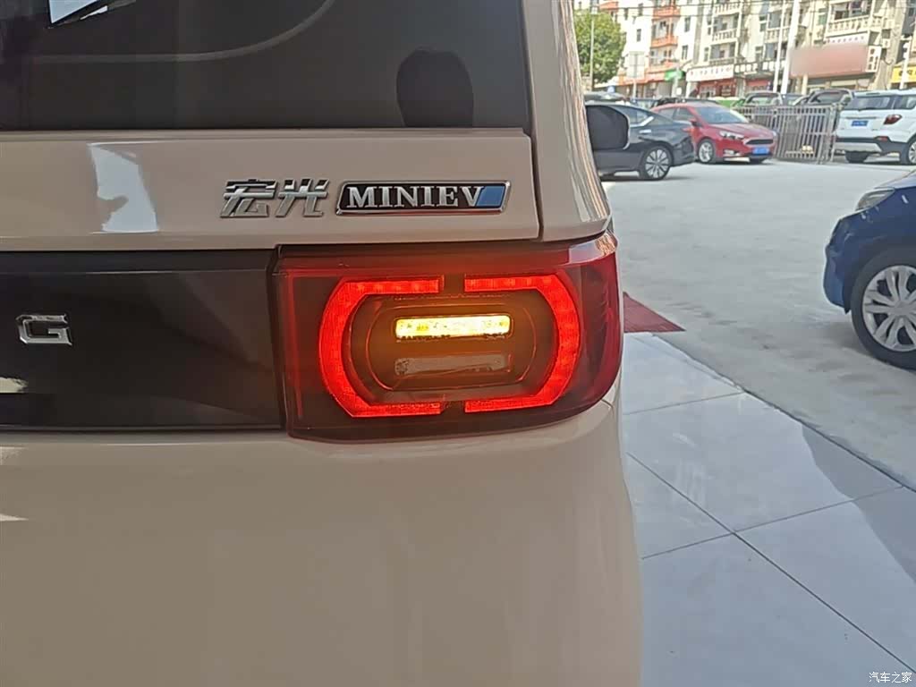 Wuling MINIEV, 2024 8