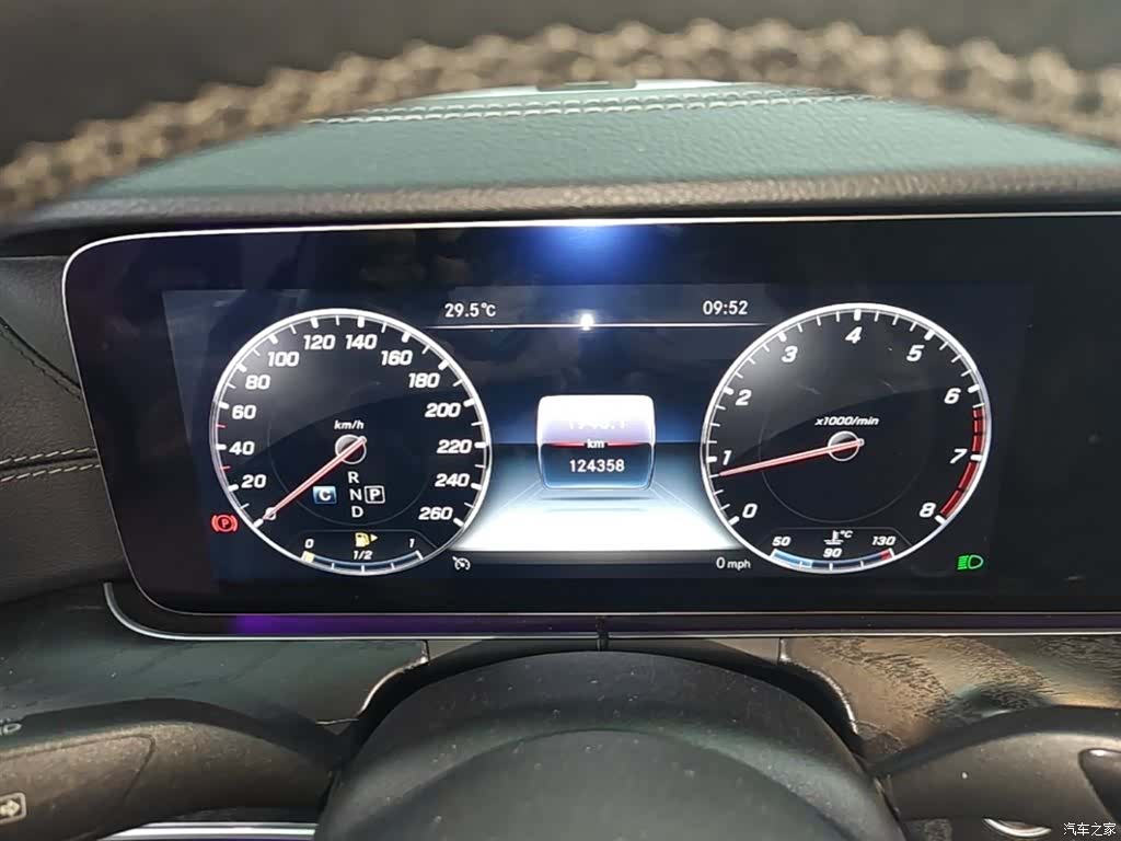 Mercedes-Benz E-Class, 2019 12