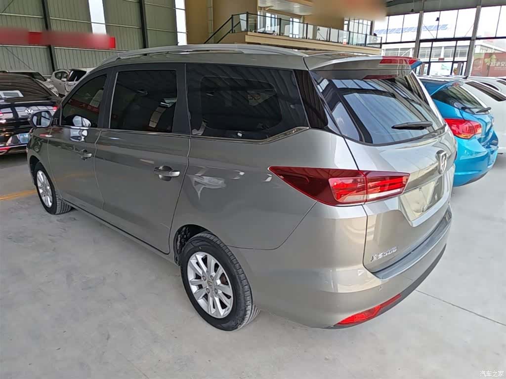 Wuling 360, 2018 все фото