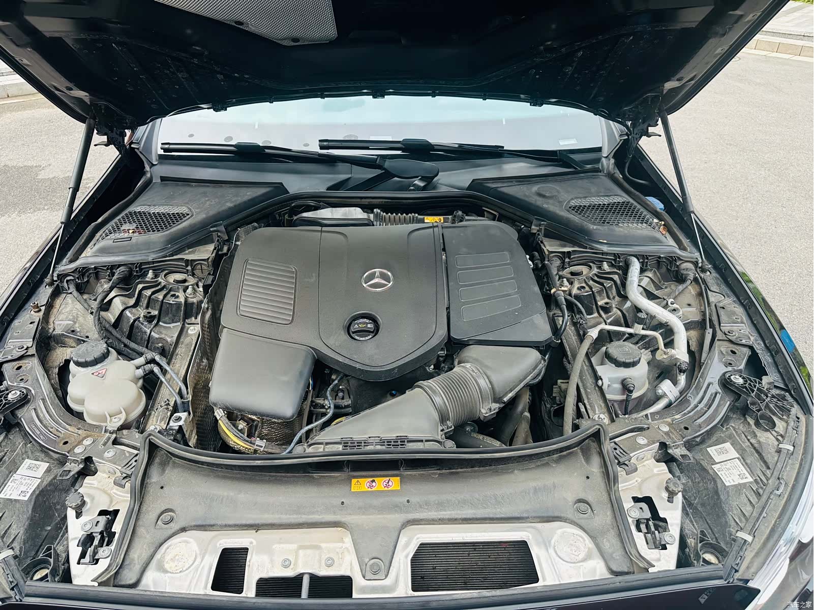 Mercedes-Benz E-Class, 2024 18