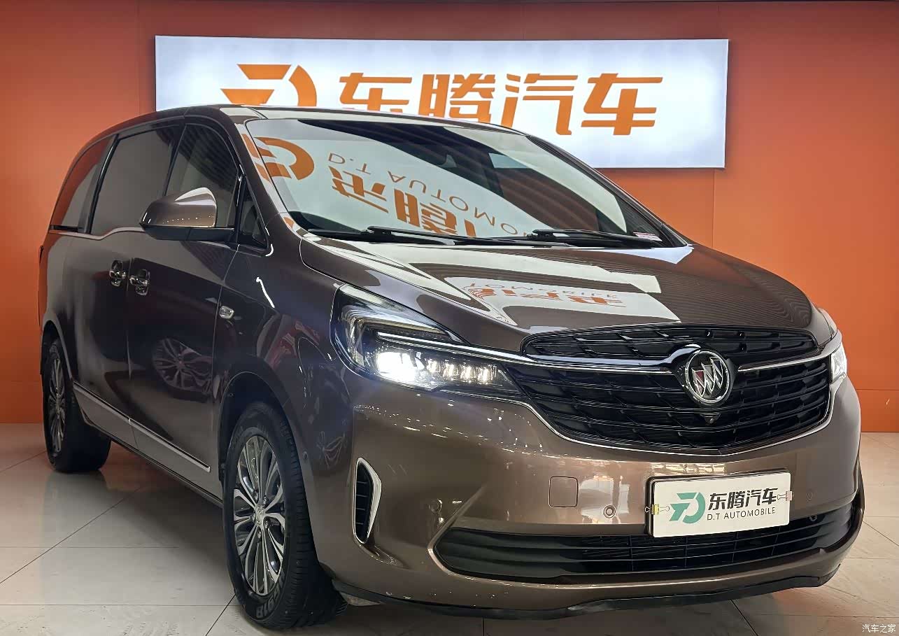 Buick GL8, 2021 3
