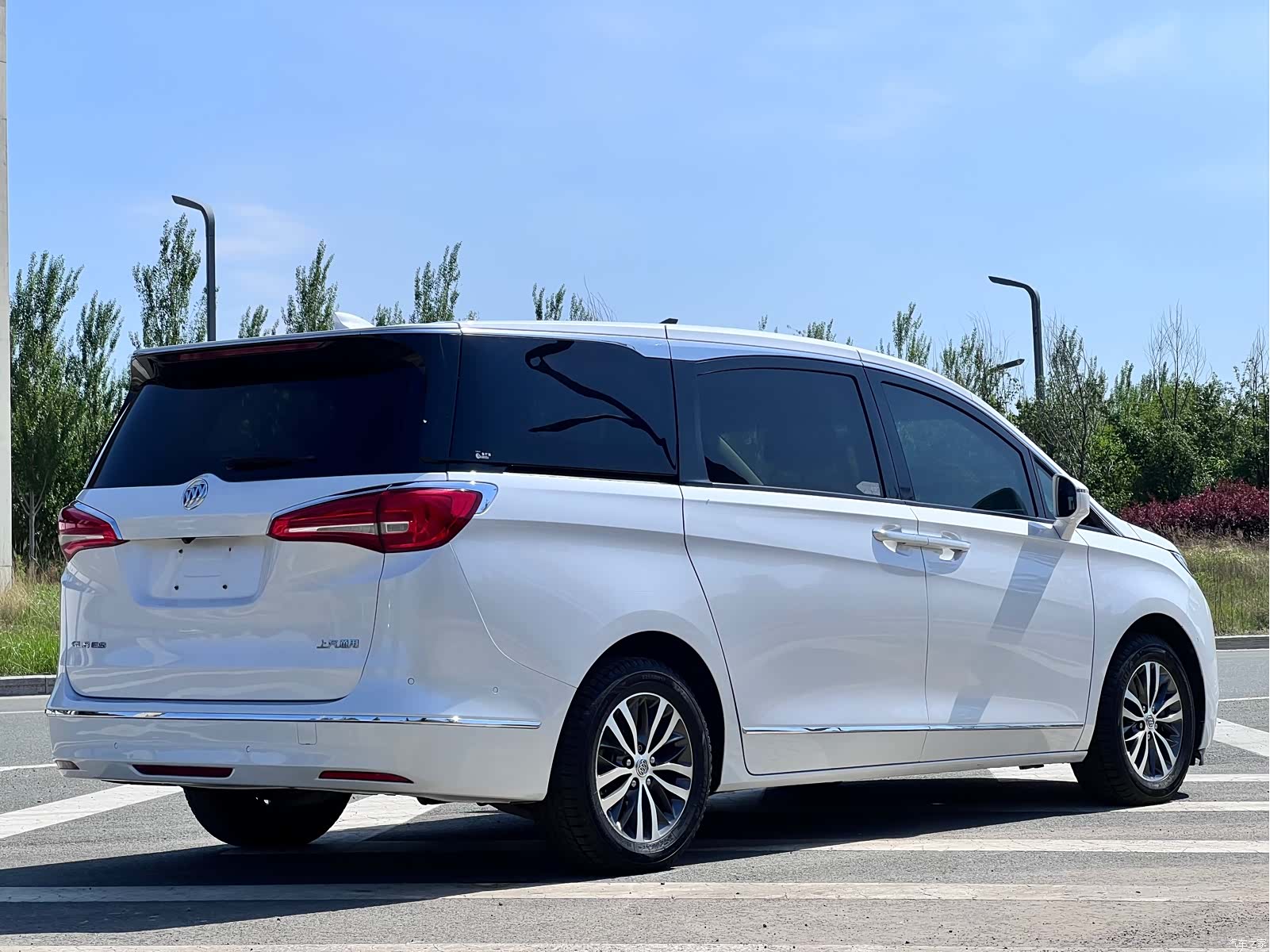 Buick GL8, 2018 10