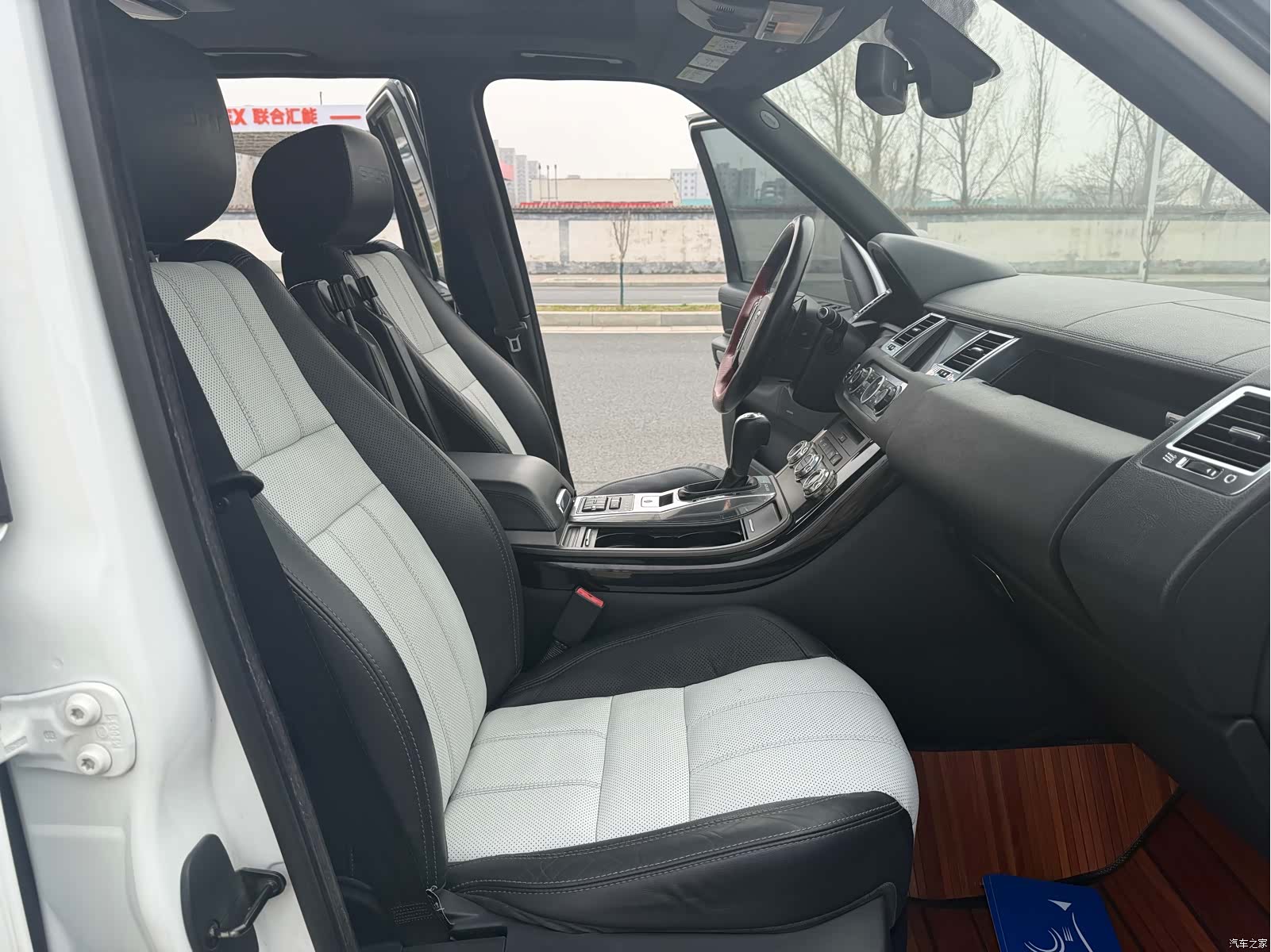 Land Rover Range Rover, 2013 8