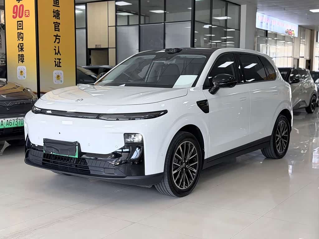 Leapmotor B10