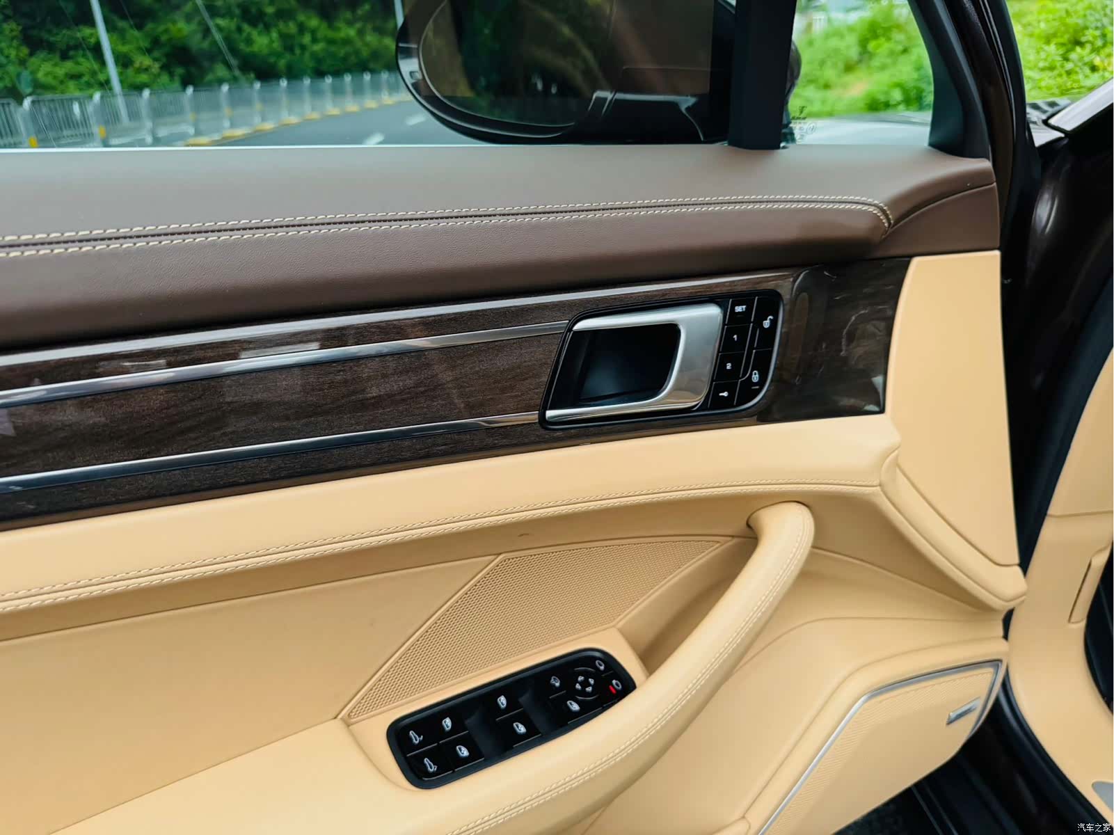 Porsche Panamera, 2017 все фото
