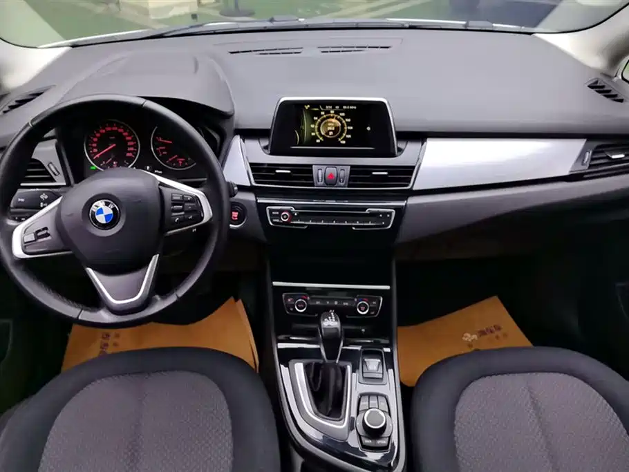 BMW 2 series station wagon