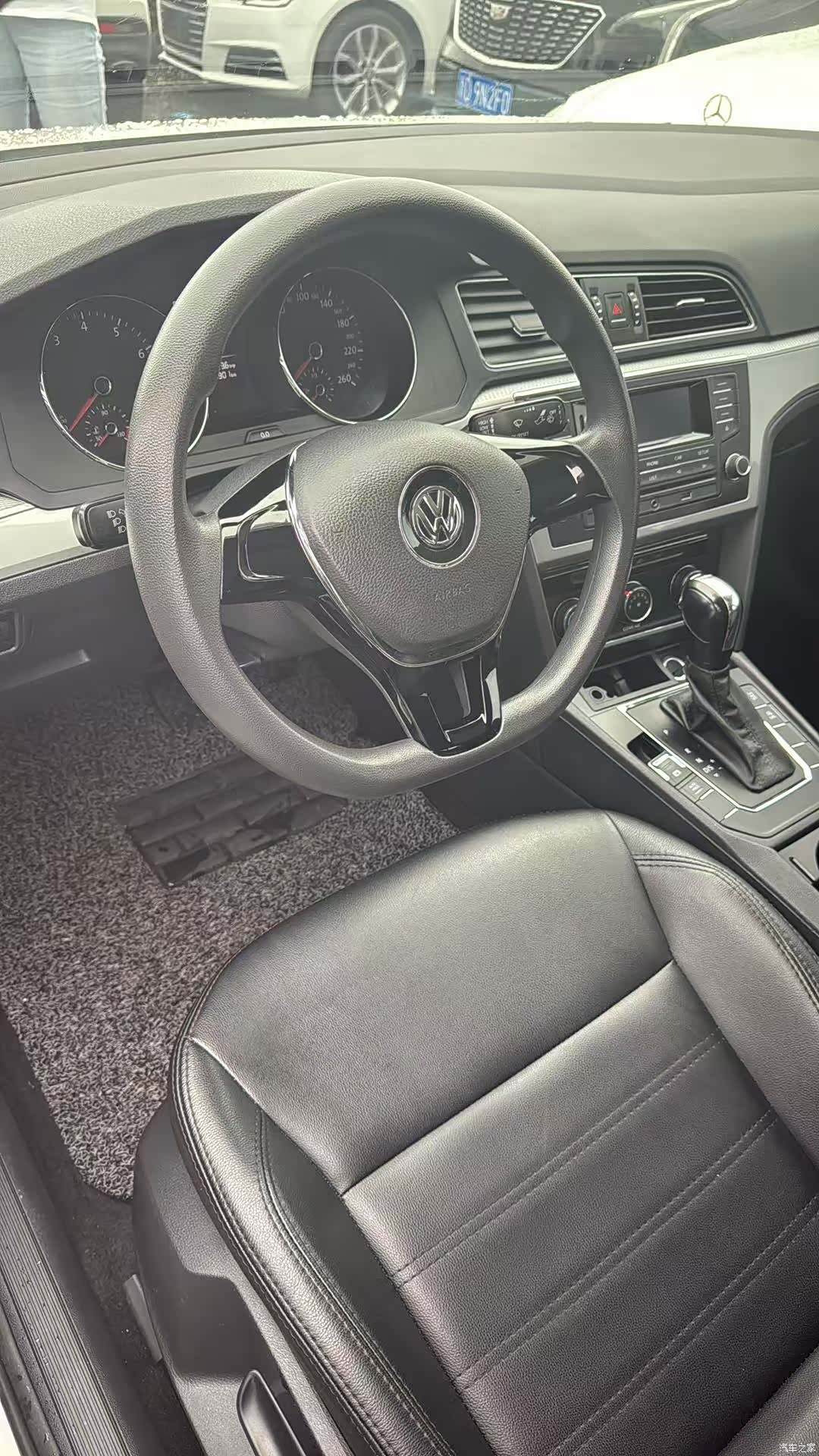 Volkswagen Lamando, 2016 4