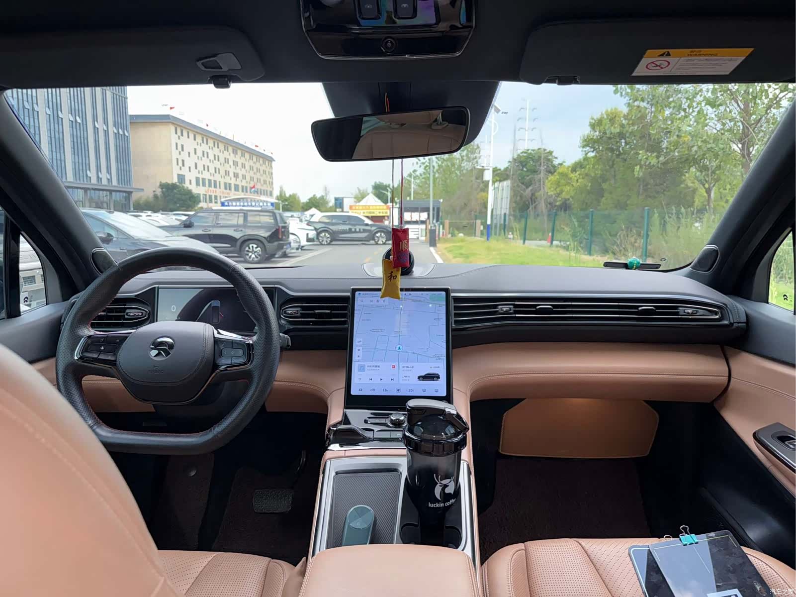 NIO ES8, 2021 3
