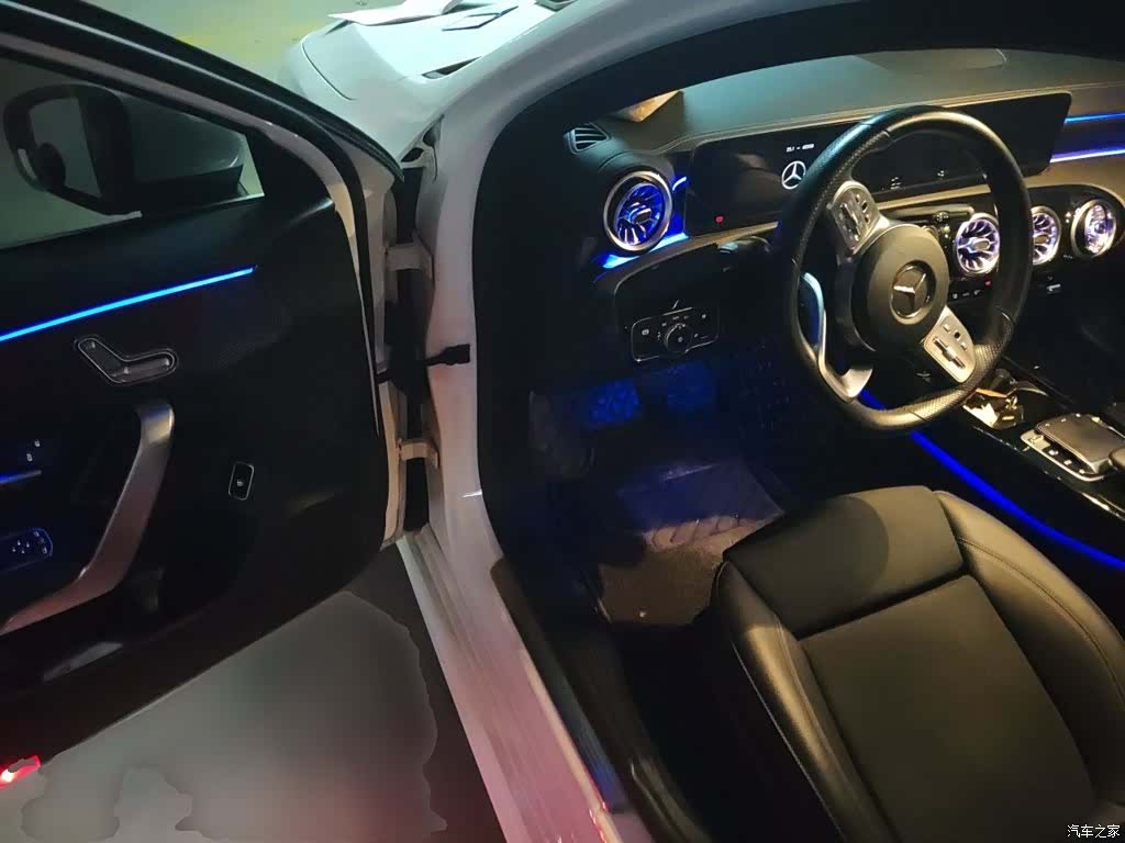 Mercedes-Benz A-Class, 2019 12