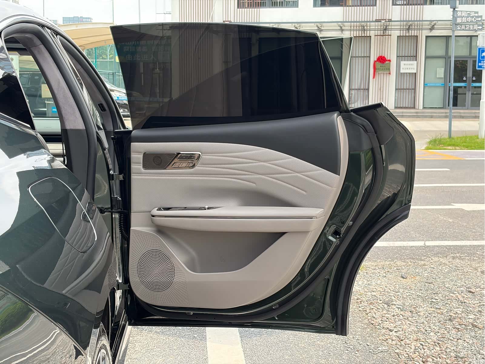 Geely 8, 2025 27