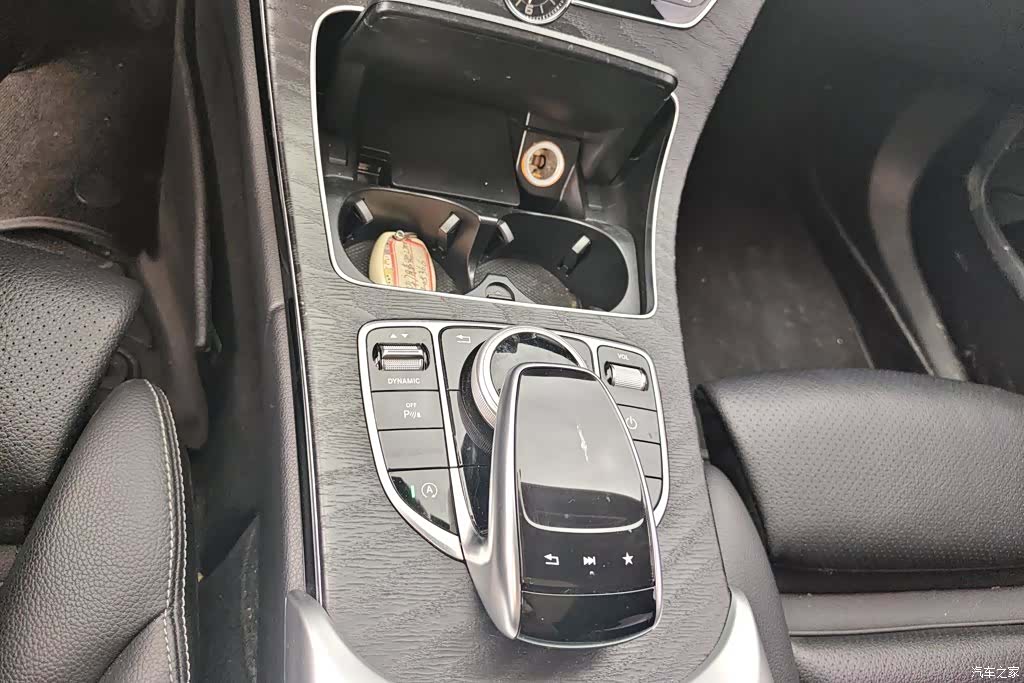 Mercedes-Benz C-Class, 2018 16