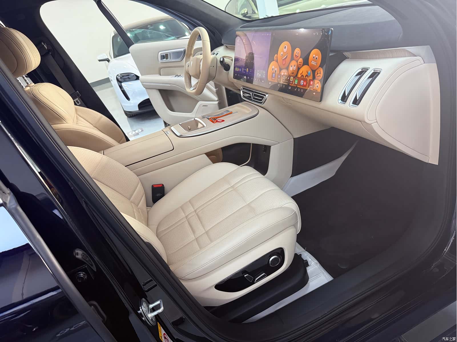 Deepal S09, 2025 10
