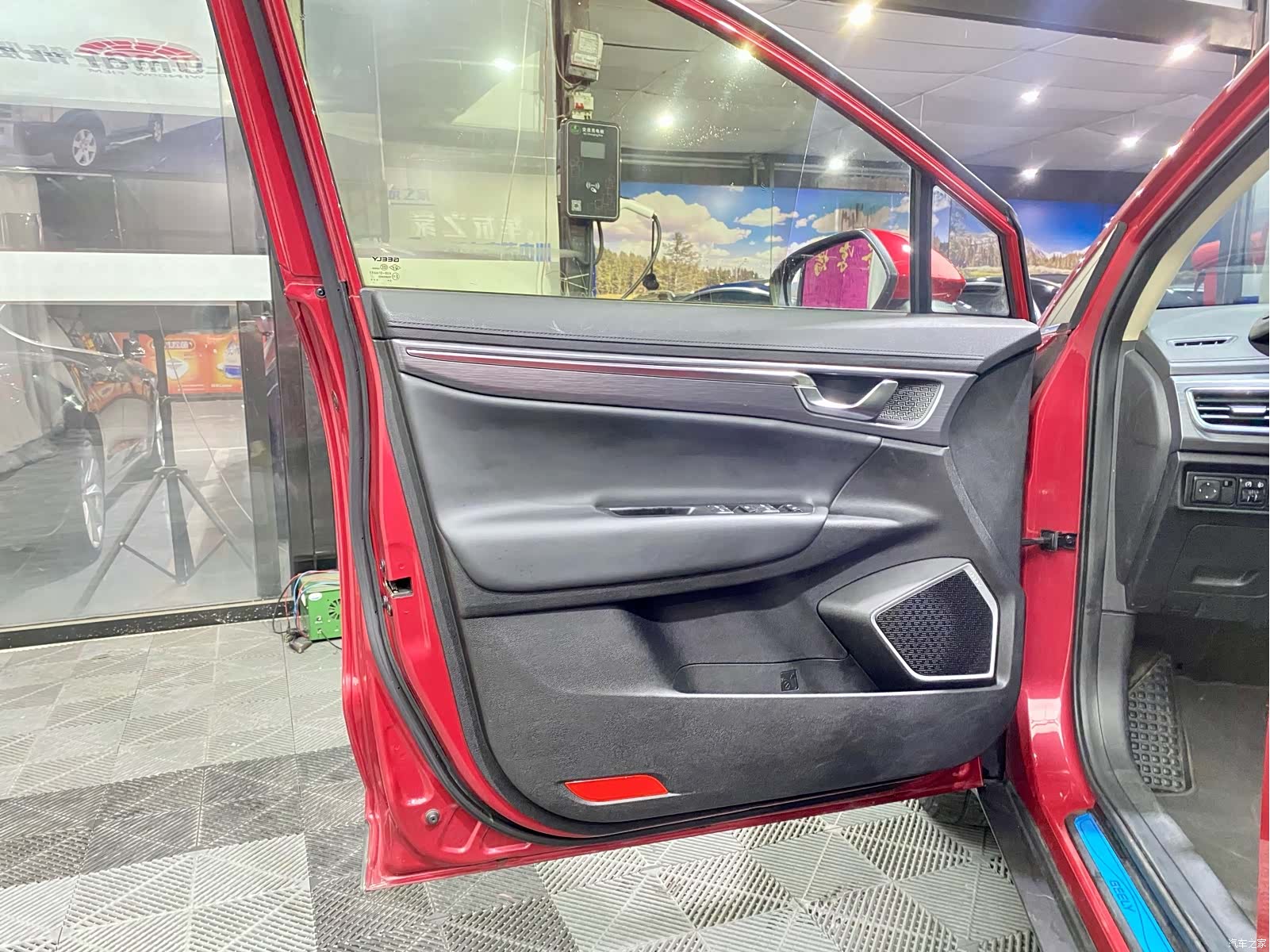 Geely Emgrand, 2020 8