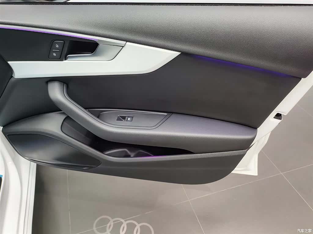 Audi A4L, 2023 15