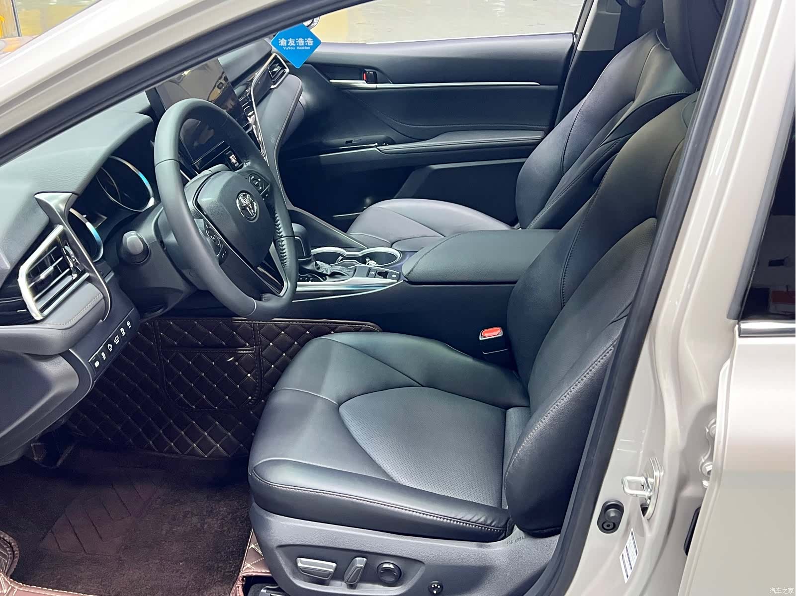 Toyota Camry, 2023 16
