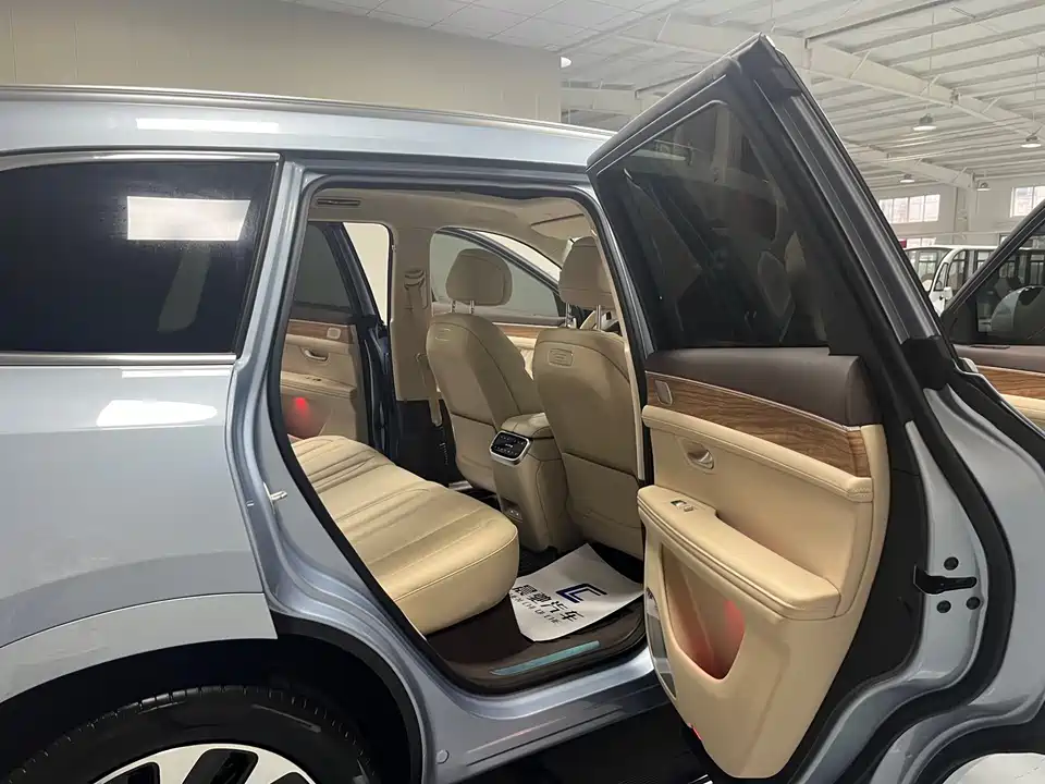 AITO Ask the world M7