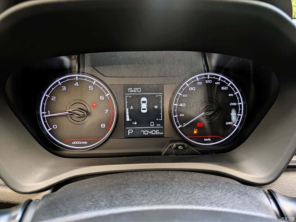 Geely X3, 2022 12