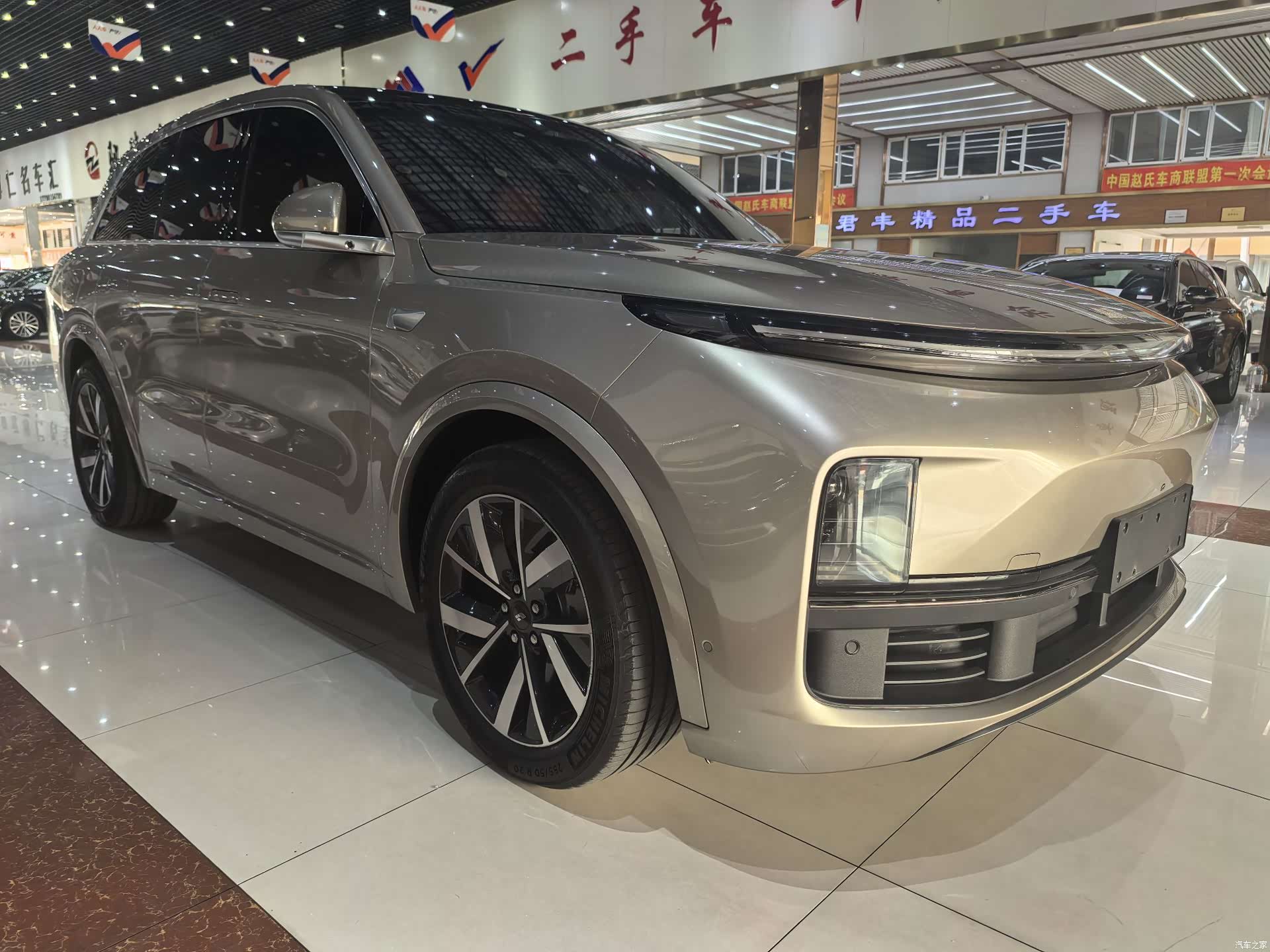Li Auto L8, 2024 3