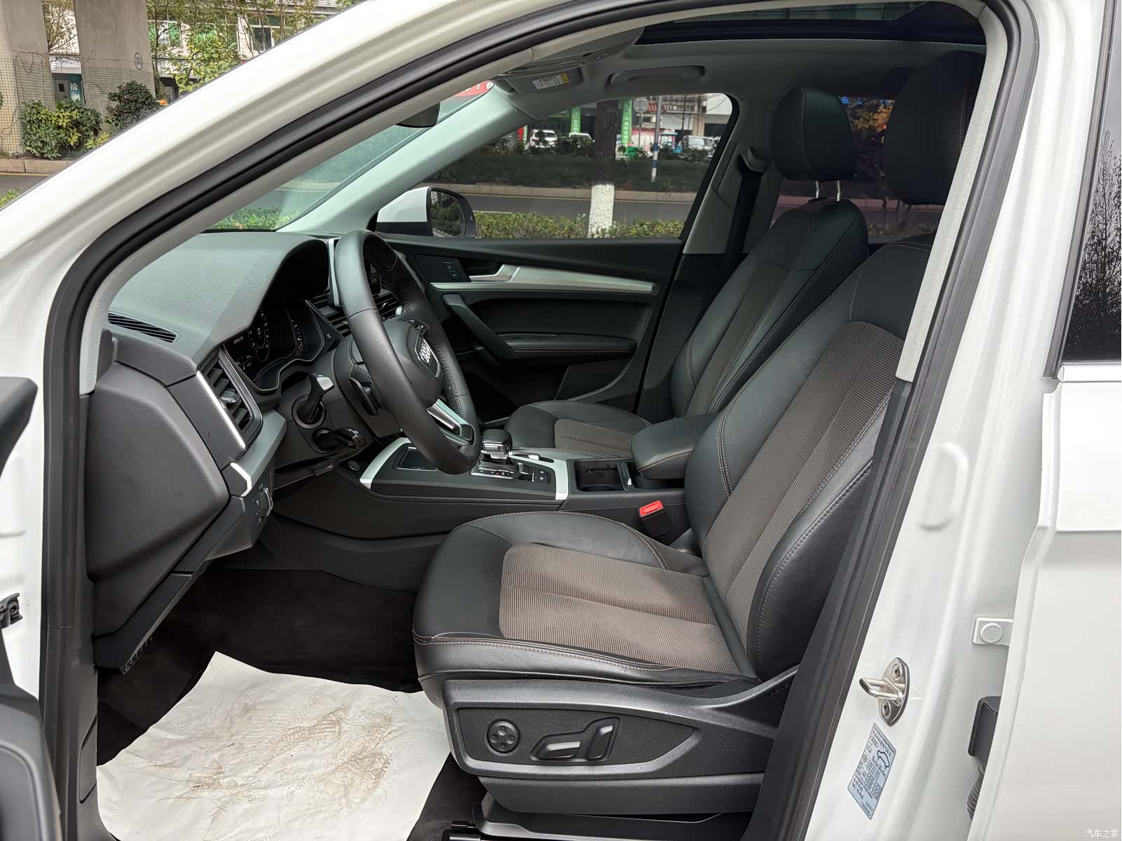 Audi Q5L, 2020 4