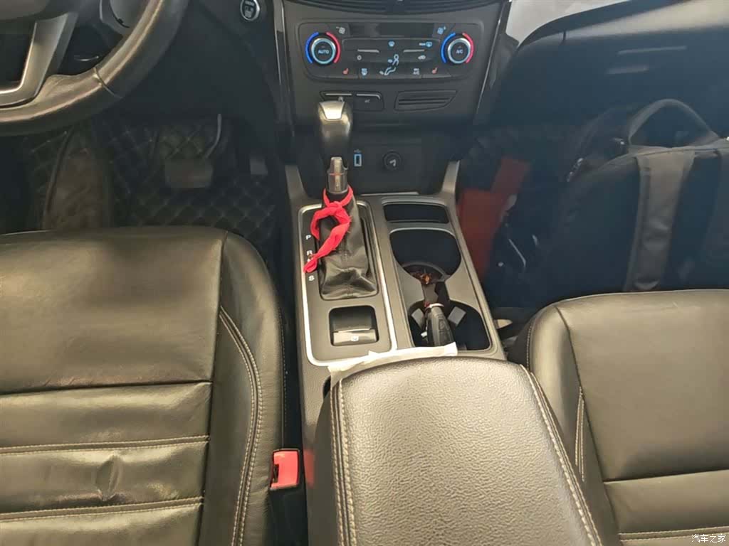 Ford Kuga, 2017 13