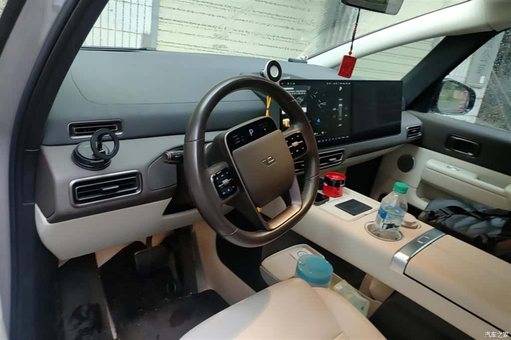 Li Auto MEGA, 2024 12