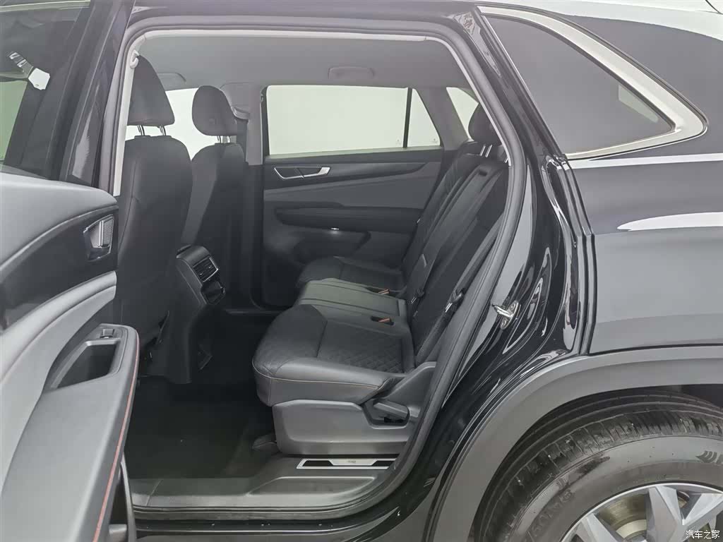 Volkswagen Teramont X, 2024 15