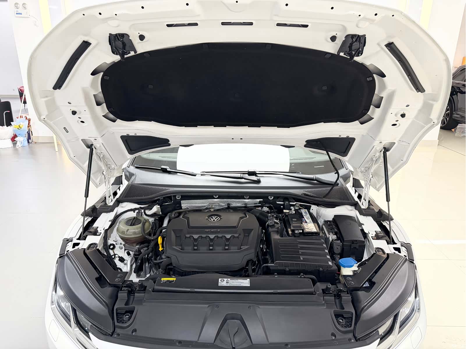 Volkswagen CC, 2020 9